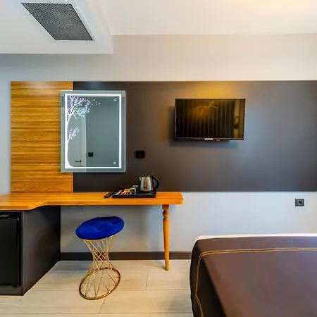 Hotel Med Life Istanbul Airport 4*